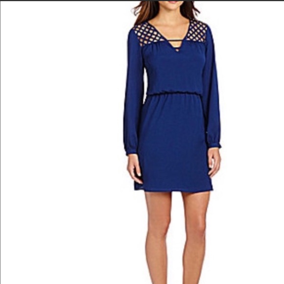 Gianni Bini Dresses & Skirts - Gianni Bini Navy Lattice Detail Longsleeve Dress